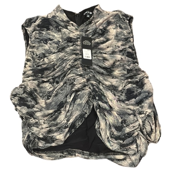 🎄 Christmas Sale 🎄 NWT! 3X Fashion Nova Gray and Black Ruched Asymmetrical - Picture 6 of 10